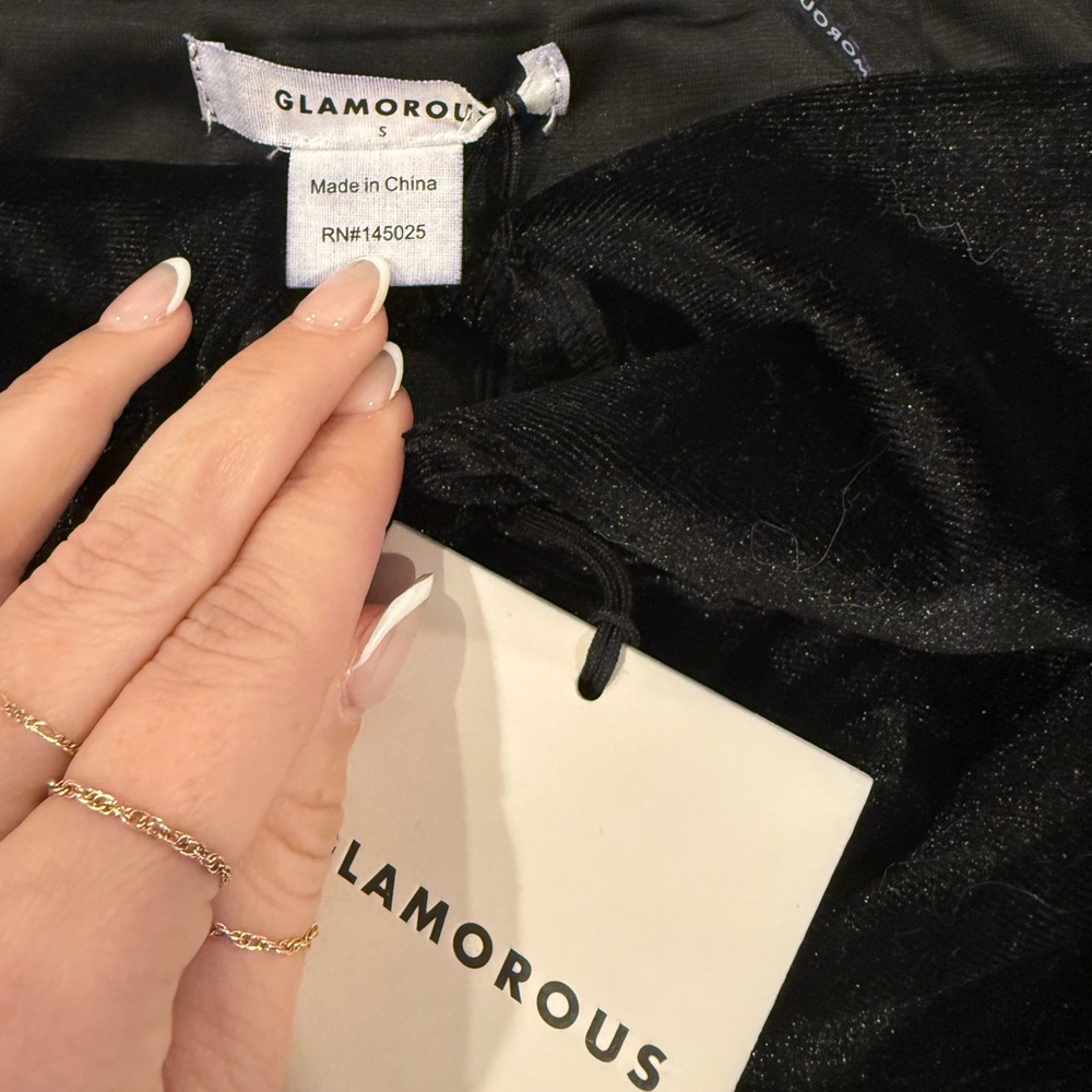 NWT Revolve Glamarous Elegant Black Off-Shoulder Bodysuit - Picture 5 of 5